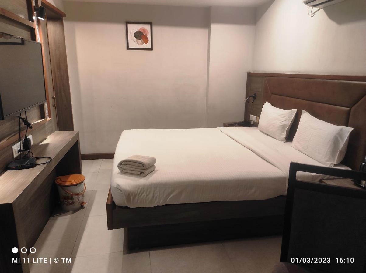 Hotel K79 Jamshedpur Exterior foto